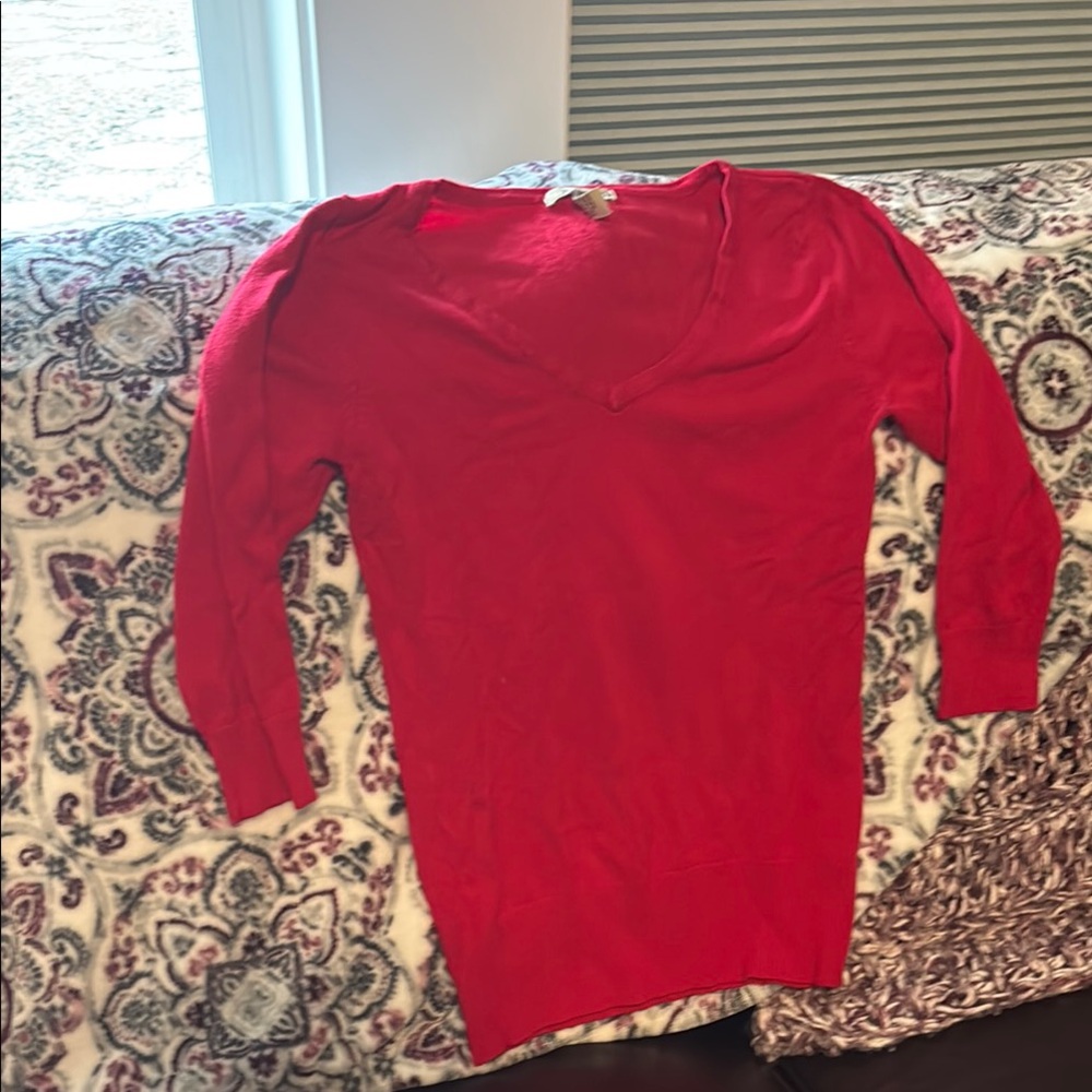 Forever 21 Red V-Neck Sweater with Long Sleeves and Lightweight Fit